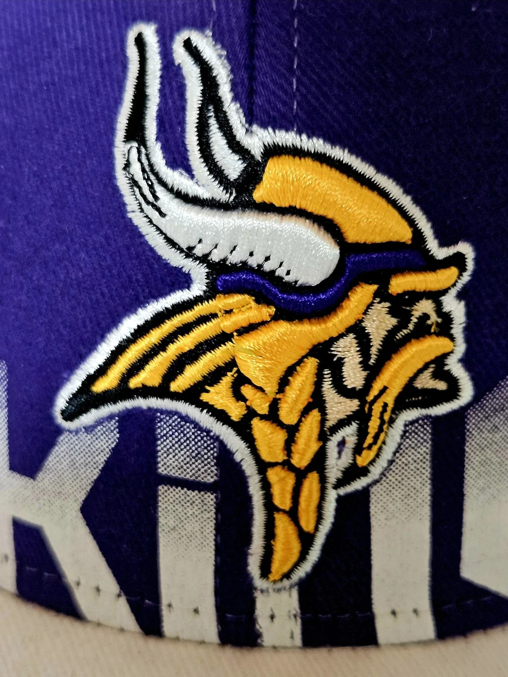 REEBOK NFL Equipment Minnesota Vikings Sideline Stretch Fit Hat S/M NWT Vintage